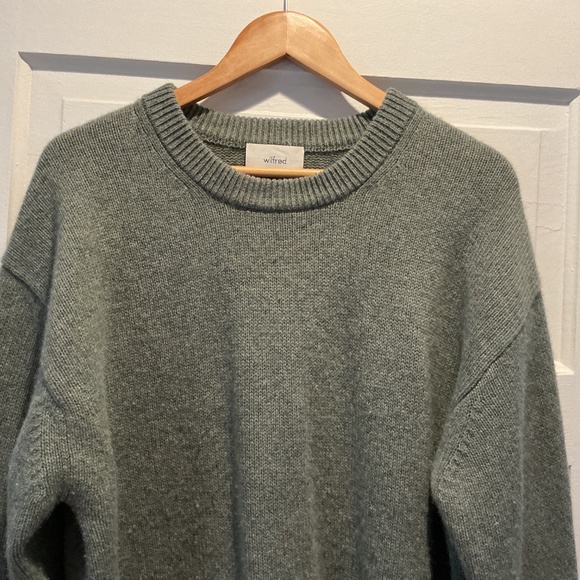 100% cashmere Wilfred sweater - Picture 3 of 3